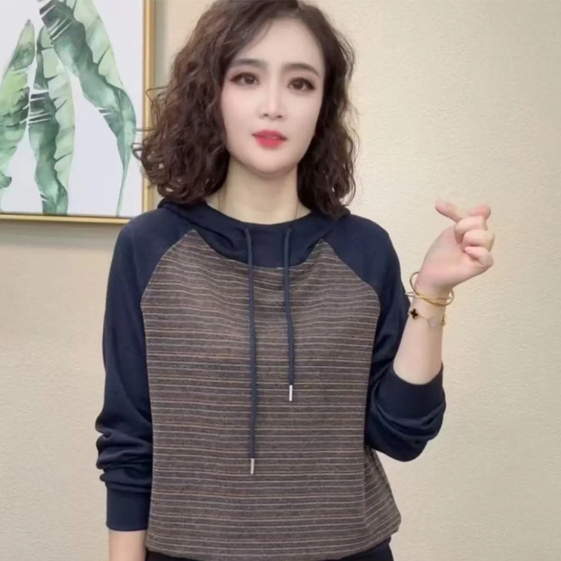 Fashionable Mom Style Hooded Long Sleeve Sweatshirt for Women 2025 Autumn Striped Patchwork Loose Pullover Top Fashionable Mom Style Hooded Long Sleeve Sweatshirt for Women 2025 Autumn Striped Patchwork Loose Pullover Top