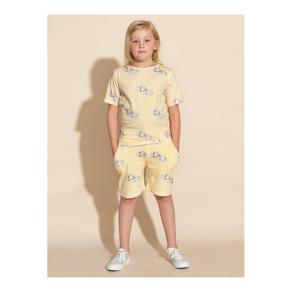 Beige cừu sọc in childrens quần short nhà pajama.