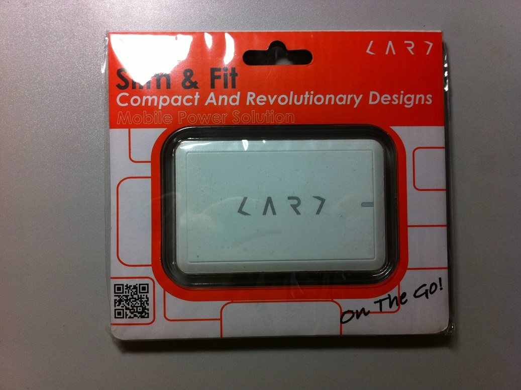 Singapore CARD-TEC Credit Card-style ultra-thin travel USB transforming smart device charger