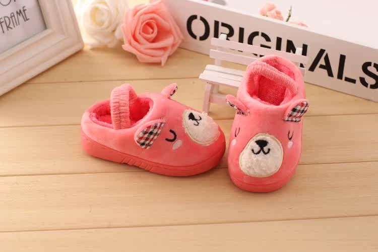 Pantoufles enfants en autre pour hiver - semelle caoutchouc antidérapant - Ref 1011034 Image 8