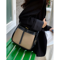 Autumn Lady Bag Wrap Bucket Bag Women 2021 New Tide Retro-Hit Color Armpit Bag Large Capacity Single Shoulder Bag Inclined Satchel Bag