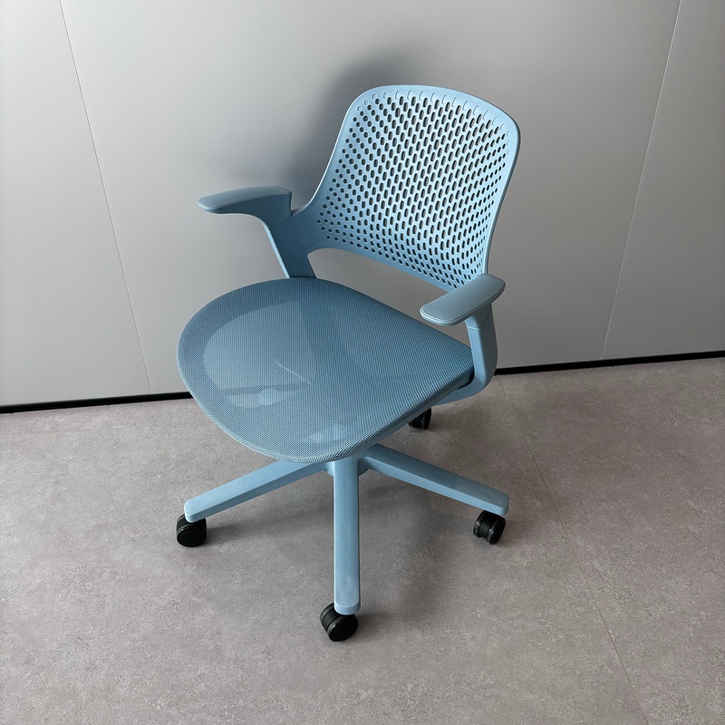 Office Chair with Universal Wheels, Blue Mesh Breathable Chair, Comfortable for Long Sitting, Sturdy and Durable, Rotatable and Adjustable Chair, Study Chair