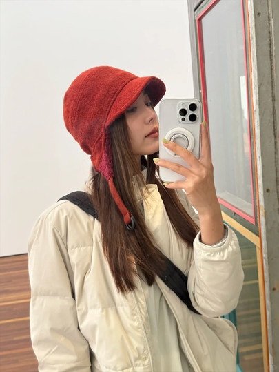 South Korea's Bailu same style thickened ear protection Lei Feng hat women's autumn and winter new windproof versatile riding outdoor flying hat trend