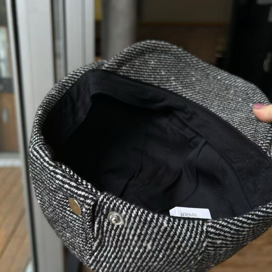 Japan's autumn and winter wool blended forward hat, warm and face-friendly, little beanie hat, painter's hat, newsboy hat, retro peaked cap