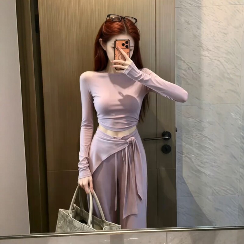 Korean Style Spicy Girl Sports Suit for Women, New Autumn Purple Long-Sleeve Top with Back Flap, Casual Wide-Leg Pants Two-Piece Set Korean Style Spicy Girl Sports Suit for Women, New Autumn Purple Long-Sleeve Top with Back Flap, Casual Wide-Leg Pants Two-Piece Set