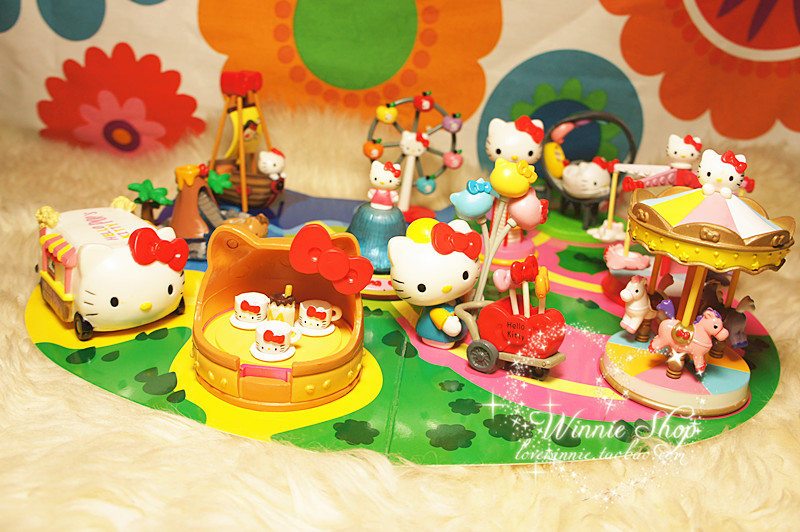 Taiwan Collection Hello Kitty Amusement Park Scene with a handset of 11 styles