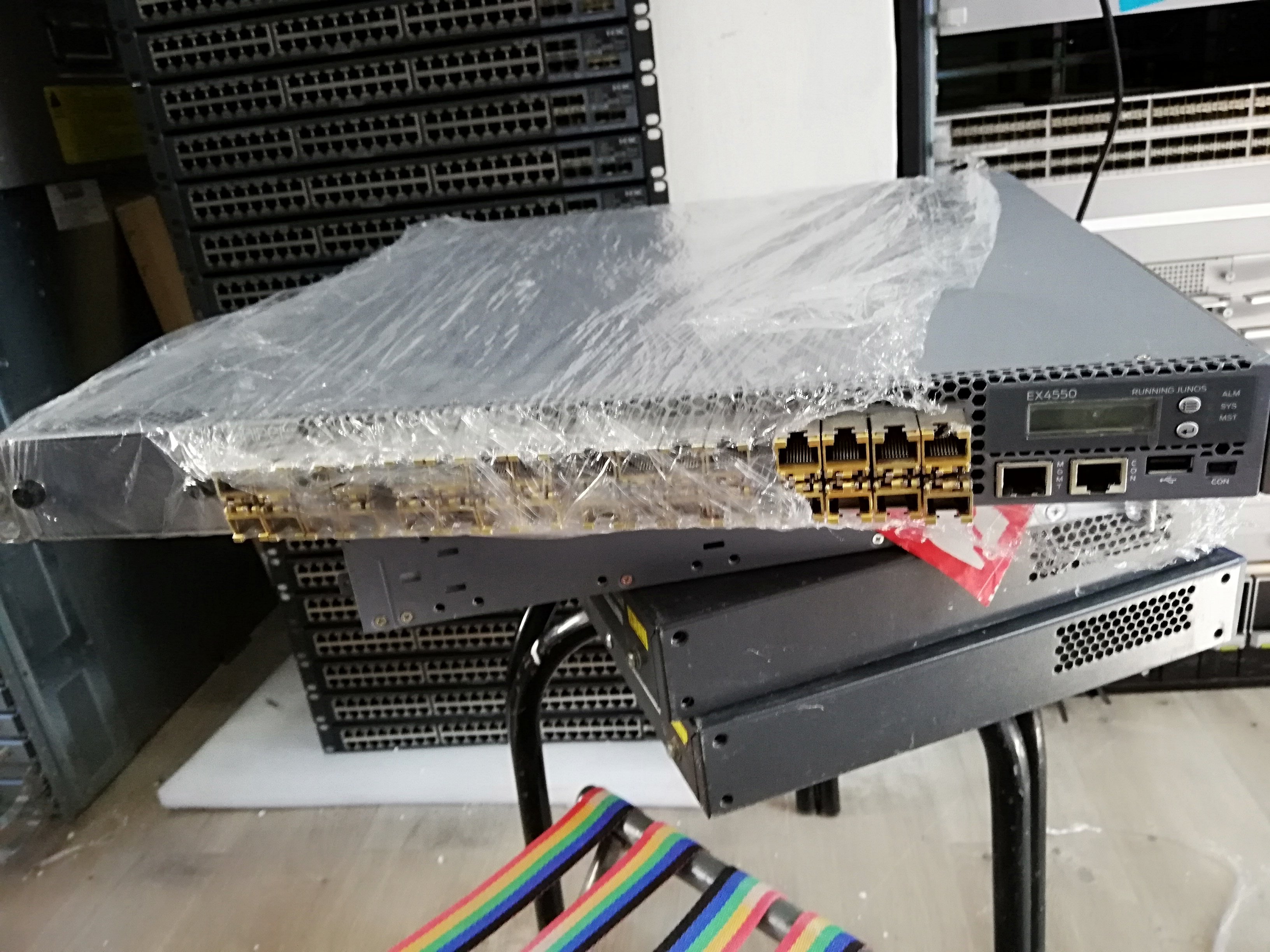 Juniper EX4550-32F-AFO EX4550-32F-AFI