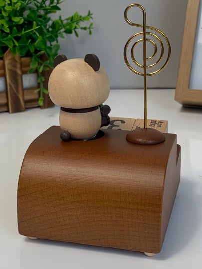 创意摆件熊猫日历八音盒木质品玩具节日礼物万年历音乐盒发条手动