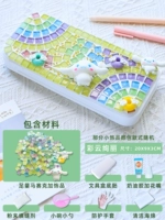 Зеленые разноцветные облака