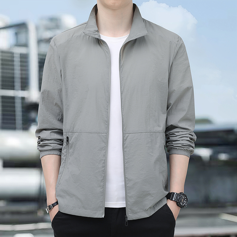 2026 New Men's Stand-Up Collar Jacket, Loose and Lightweight Sun Protection Clothing, Summer Breathable Ice Silk Sun Protection Clothing for Men