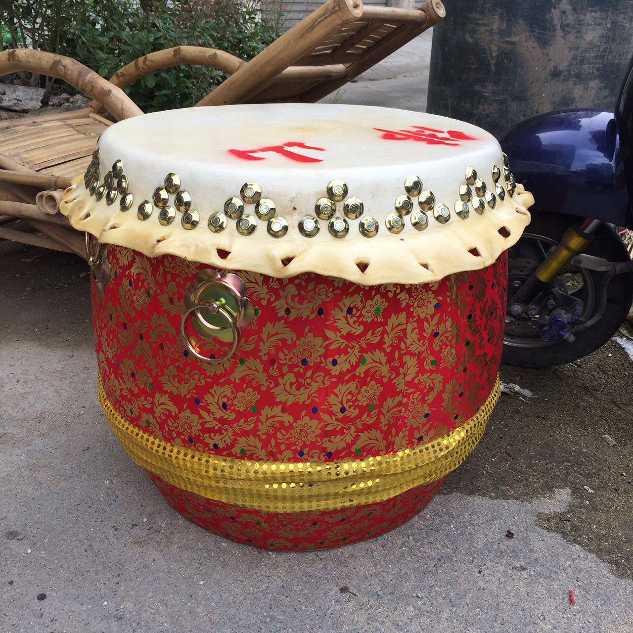 Foshan lion drum 14 16 18 20 inch yellow cowhide inspired lion drum Southern lion drum wakes up lion drum gong drum dragon boat drum
