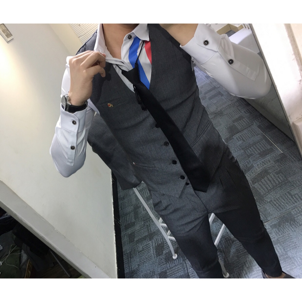 Bộ đồ công sở thời trang mới của Hàn Quốc phù hợp với nam Phiên bản Hàn Quốc của bộ đồ ba mảnh phù hợp với chú rể áo vest nam