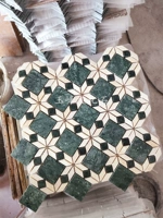 Большой цветок зеленый ромб