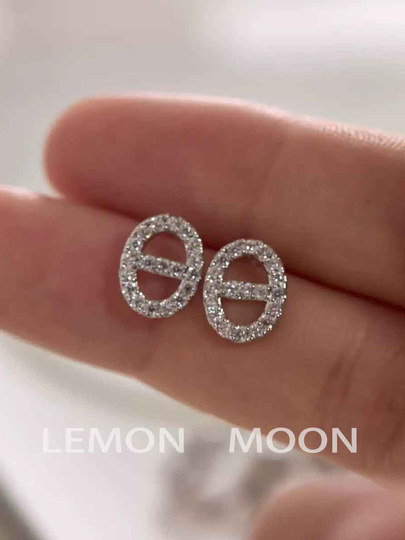 Commuting Equipment Ear Clips Without Piercings Super Flash Mini Pig Nostril Zircon Earrings Women's Niche Versatile Accessible Luxury Earrings