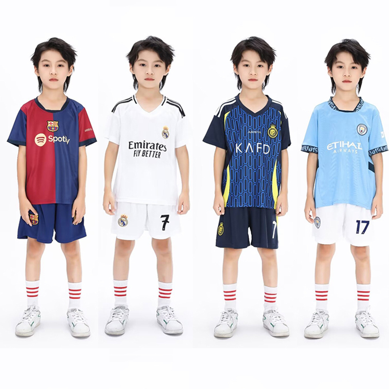 Children's Football Uniform Set for Boys and Girls, Elementary School Training Team Uniforms, Real Madrid No. 7 C. Ronaldo, Barcelona No. 10 Messi Jersey Children's Football Uniform Set for Boys and Girls, Elementary School Training Team Uniforms, Real Madrid No. 7 C. Ronaldo, Barcelona No. 10 Messi Jersey