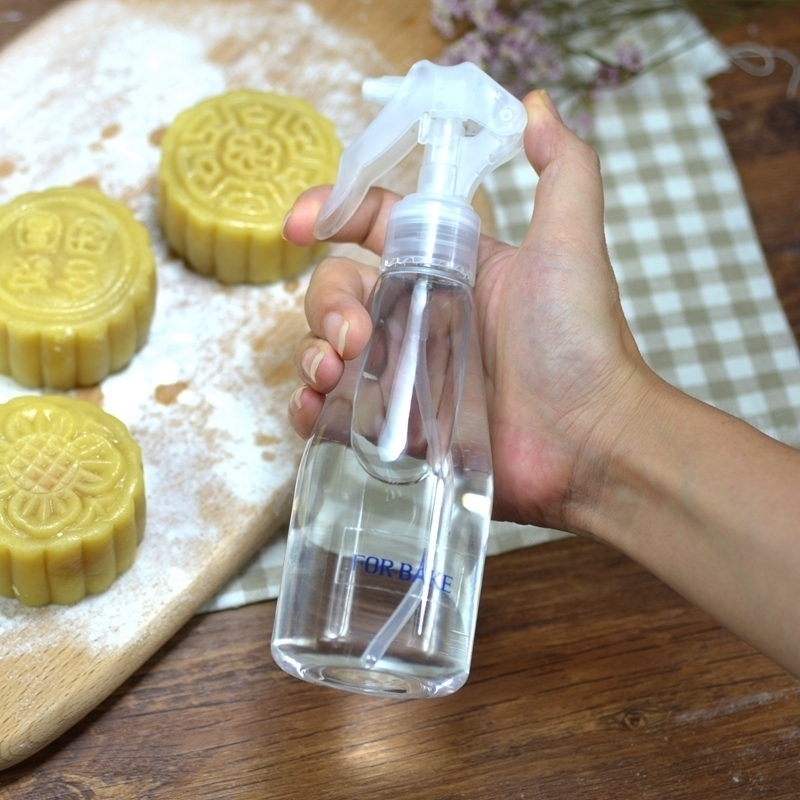 Fine Mist Spray Bottle 200ml Food Spray Bottle Cake Bread Mooncake Baking Tool French Bakery Transparent Spray Bottle