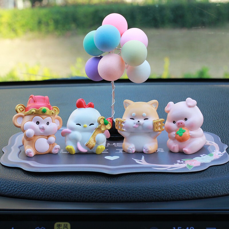 Family Portrait Twelve Zodiac Car Ornaments, Decorations for the Center Console of the Car, Cartoon Cute Female Creative Gift Family Portrait Twelve Zodiac Car Ornaments, Decorations for the Center Console of the Car, Cartoon Cute Female Creative Gift