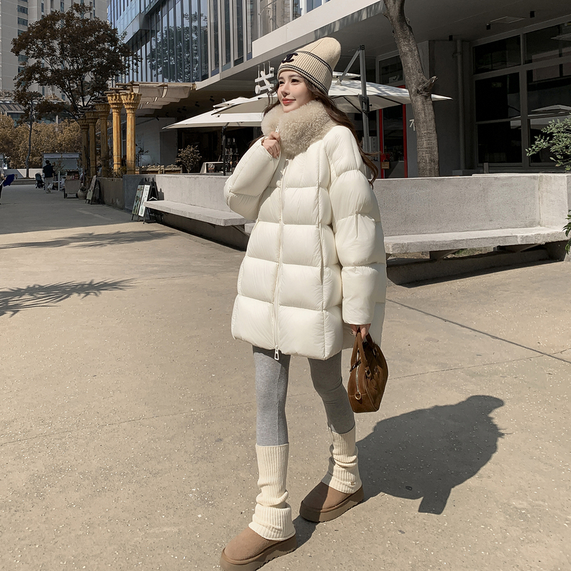800 Fill Power 95% White Goose down Women's down Jacket 2026 Winter New Mid-Length Turtle Back Puff Goat Wool Coat Trendy