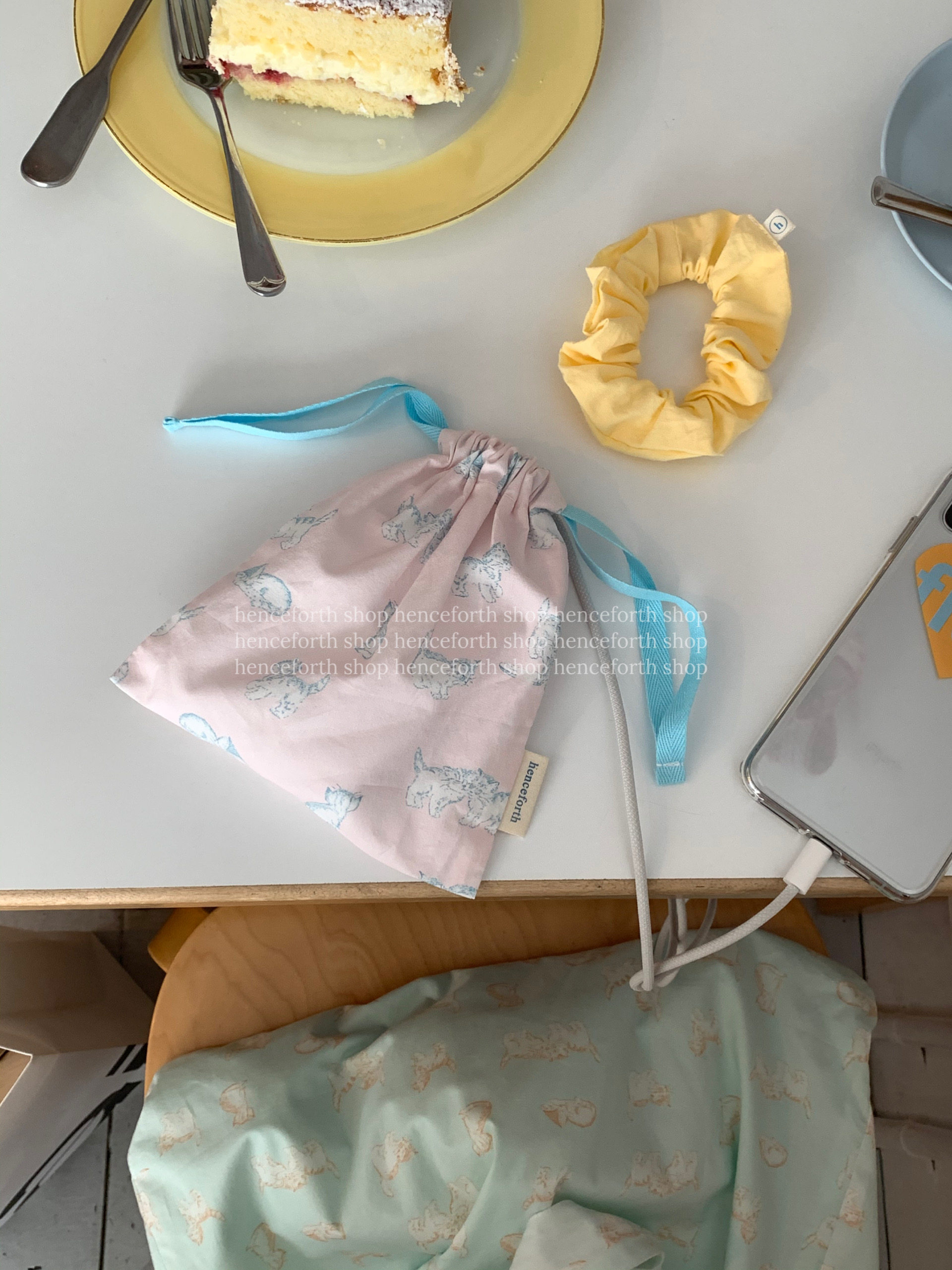 South Korea Imported Fabric Homemade Cat Printed Draw Rope Cashier Bag Bunch Pocket Zero Wallet Headphones Makeup Wrap ins-Taobao