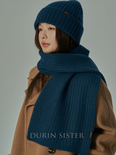 Minimalist Unisex Rabbit Fur and Wool Blend Beanie for Women, Versatile Warm Knit Hat for Autumn and Winter, Large Head Circumference