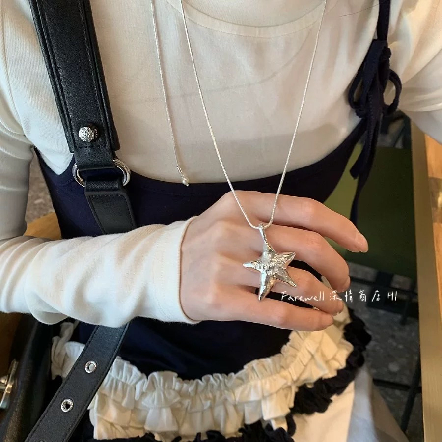 女性用引き出し式ロングネックレス 2025年新スタイル 多用途ニッチネックレス スターセーターチェーン 鎖骨チェーン セーターチェーン