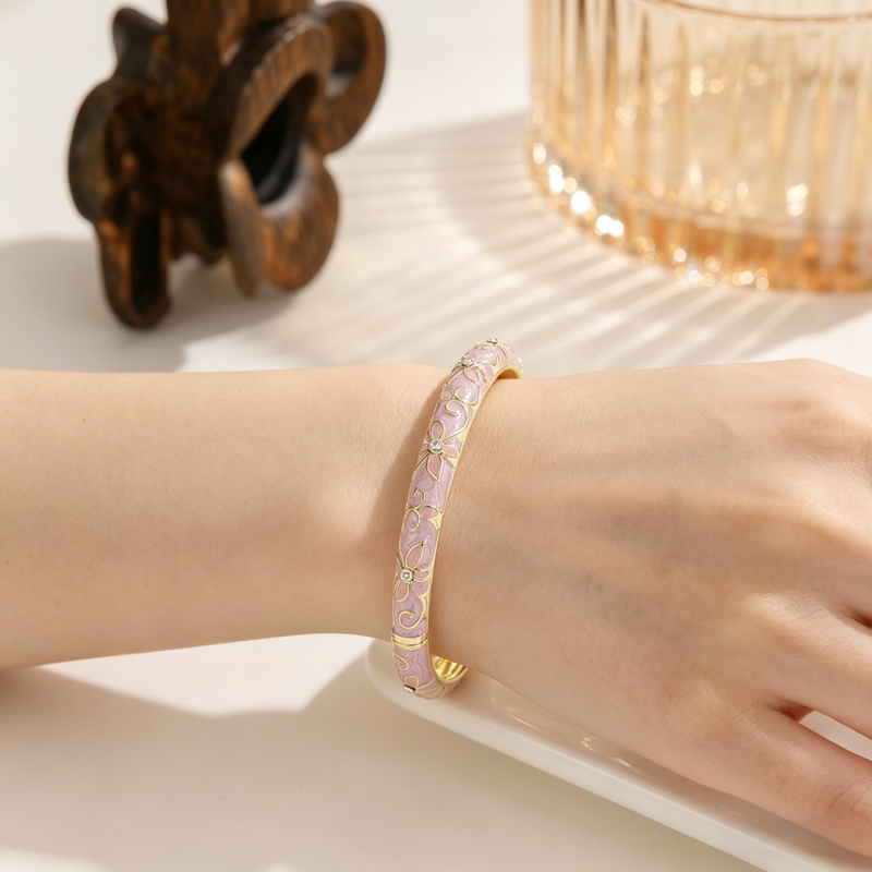 Cloisonné Enamel Imitation Bracelet, Dreamy, Elegant, Retro Enamel Bracelet Cloisonné Enamel Imitation Bracelet, Dreamy, Elegant, Retro Enamel Bracelet