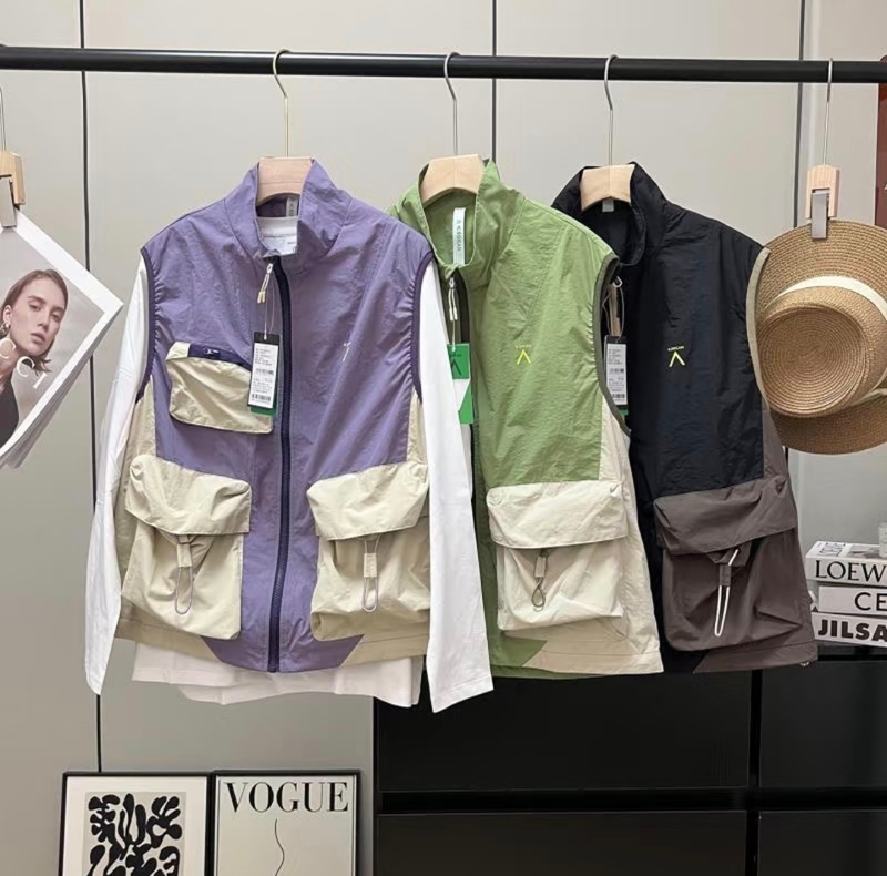 [Outdoor Single] Wanwan Youyi Autumn New Style Unisex Water-Repellent Work Vest 0.26kg2319