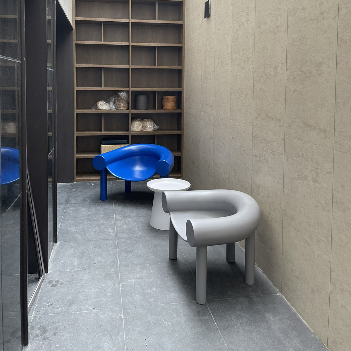 Nordic Style Furniture Modern Casual Horseshoe Chair Elephant Leg Chair Home Backrest Sloth Armchair Sofa Chair