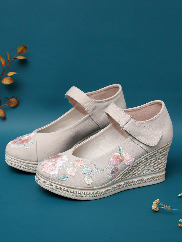 Spring Cloth Shoes for Women, Traditional Style, Small Size, Hanfu Thick-Soled Shoes, Height-Increasing Chinese-Style Women's Shoes, Wedge Heel, Embroidered, Ancient Costume, Ethnic Style