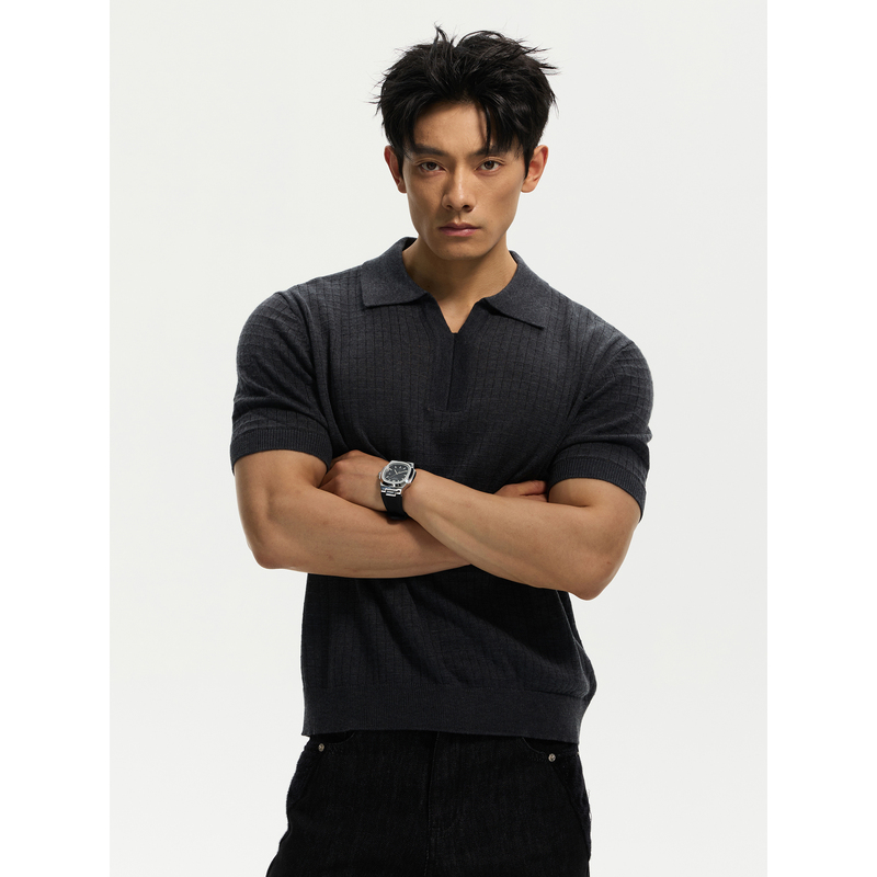 Day Ny Mulberry Silk and Wool Blend Knit Short-Sleeve Unisex Regular Shoulder Cuff-Cinching Old Money Style Commuter Top T-Shirt