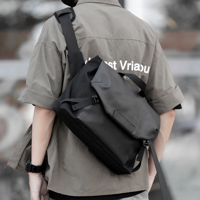 Special Cabinet Tide Signs Day Ensemble Personality Skew Satchel Men Casual 100 Hitch Postpairbags Fashion Trends Single Shoulder Pen Electric Bag Men