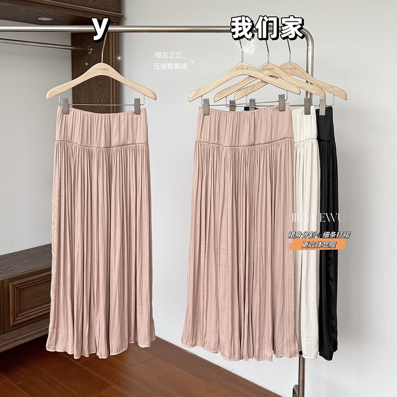 September Five/Amants Sakura Island Love_ Lace-Up Top/Pleated Flowing Skirt