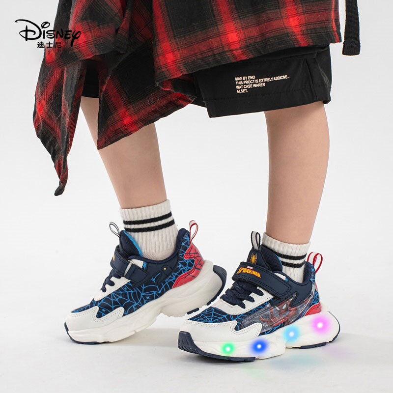 Disney Spider-Man Boys' Light-Up Shoes, New Spring and Autumn Breathable Mesh Luminous Shoes, Versatile Children's Sports Shoes