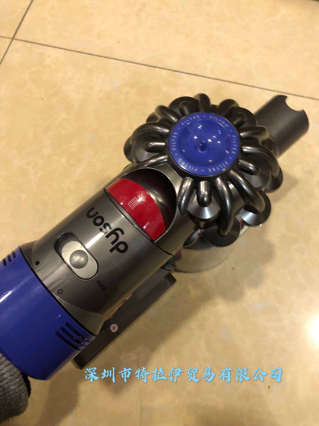 Dyson Dyson vacuum cleaner V8 main body charger National Bank original disassembly accessories function intact