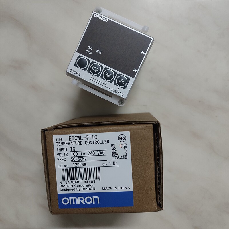 Omron E5Cwl-Q1Tc R1P 300 Temperature Control Instrument E5Cc-Qx2Asm-800 Original in Stock