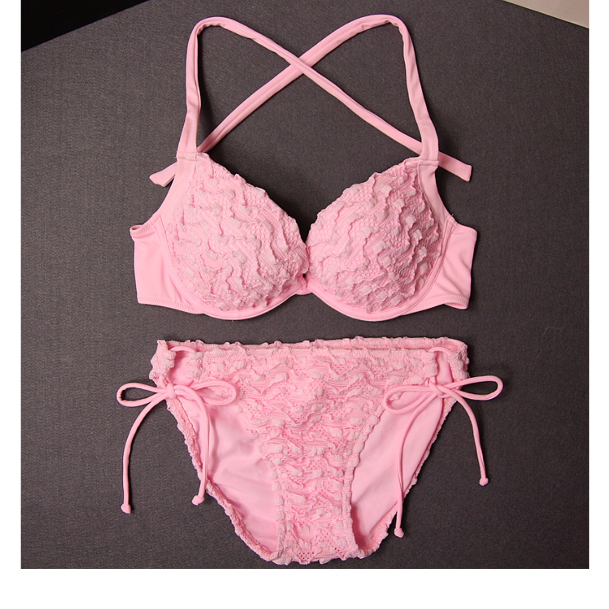 Mới tùy chỉnh ren hồng gợi cảm đen ba điểm treo cổ dày ngực nhỏ tụ tập bikini áo tắm nữ đồ bơi cho người béo bụng