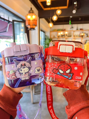 Пластиковый детский высококачественный стакан со стаканом для школьников