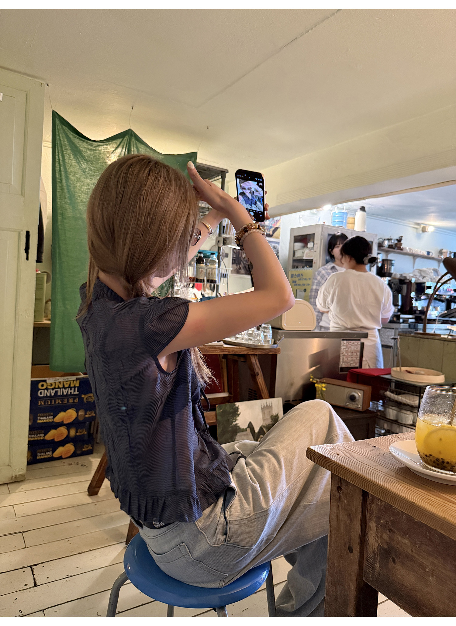 Рубашка с коротким рукавом с охлаждающим эффектом и помятым дизайном, серо-синяя клетчатая блузка, женская летняя одежда 2025