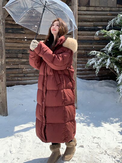 Red high-end down jacket for women in winter 2025 new unique and good-looking long knee-length 90 white duck down jacket