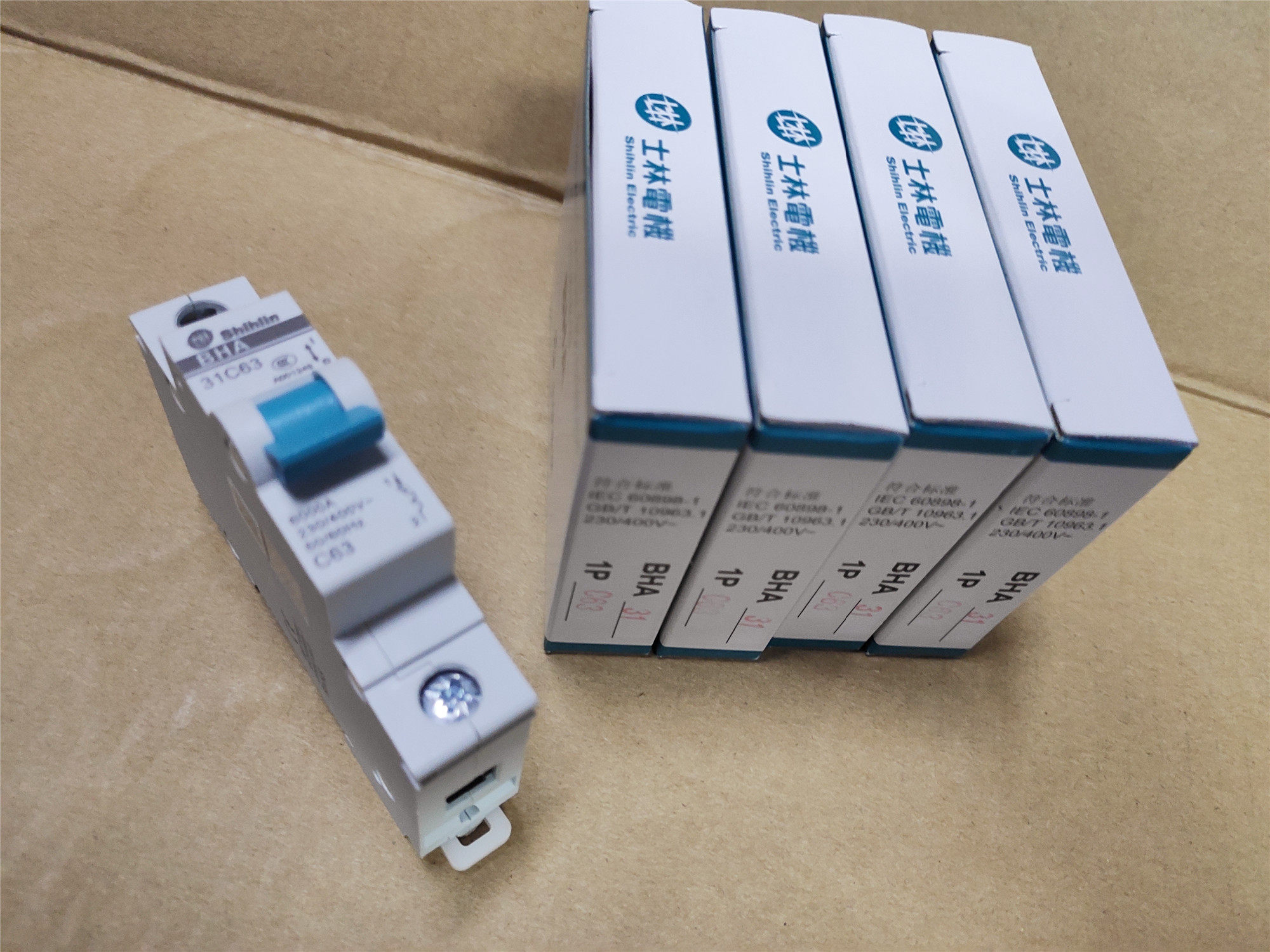 Original clothing Shihlin seline small C type breaker BHA31 1P air switch 6KA C10C25C32C63