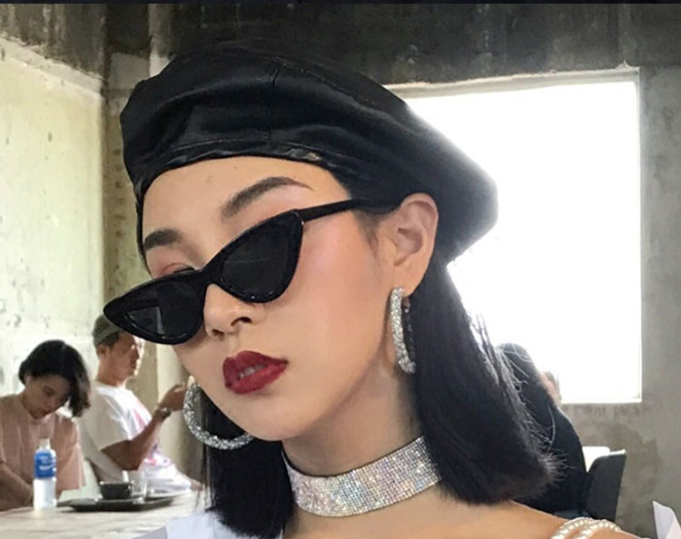 Fengfan với mắt mèo retro tam giác mèo mắt kính cá tính kính râm nữ hoang dã bắn kính râm hình lõm kính râm nam