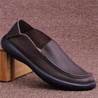 Коричневая одиночная кожаная обувь