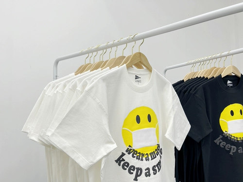 Домашняя ежедневная летняя пена Улыбающаяся отпечатки лица Мужчины и женские пары потеряют тяжелую маленькую футболку с короткими рукавами