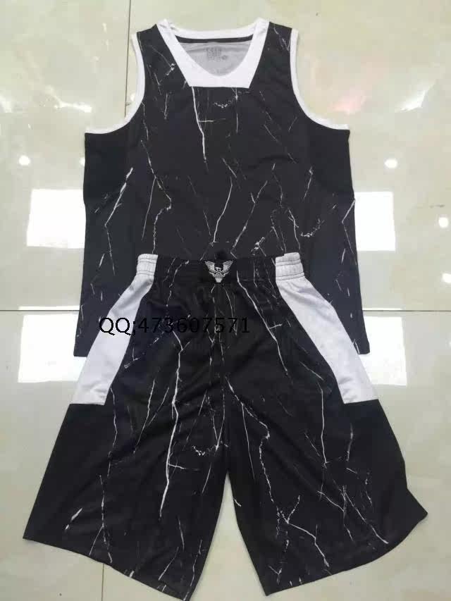 survêtement sport - Ref 563771 Image 93