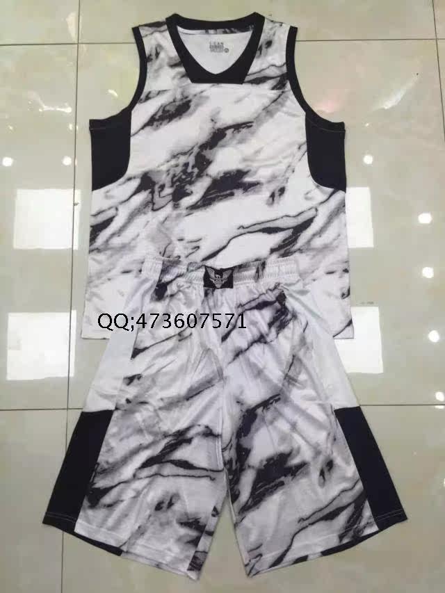 survêtement sport - Ref 563771 Image 90