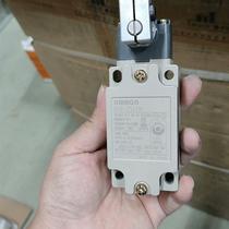 Brand new D4B-2511N limit switch old outer packaging bargain price