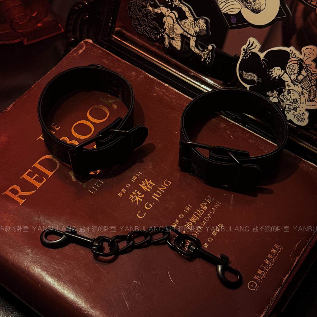 午夜「盐不浪的卧室」PU皮情侣玩具,打造浪漫夜晚?💖-情趣文胸/情趣内衣套装-淘宝好物网