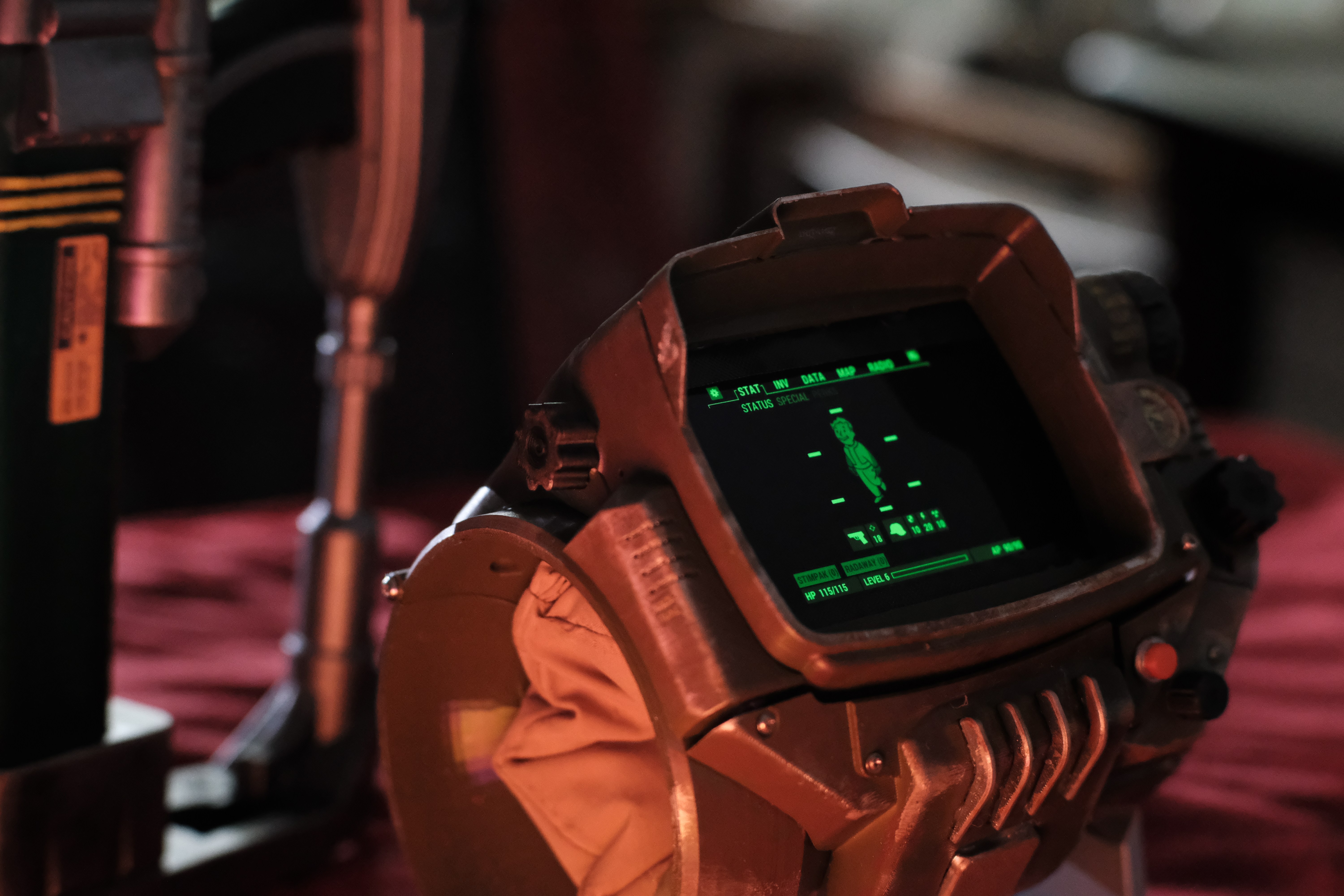 辐射4 Fallout pipboy 哔哔小子定制道具定制电竞房摆件送人测评！硬核玩家必备神器？`_游戏大全_淘宝游戏网