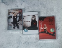 Avril Lavigne Let Gos first album spreads its wings new and unopened cassette