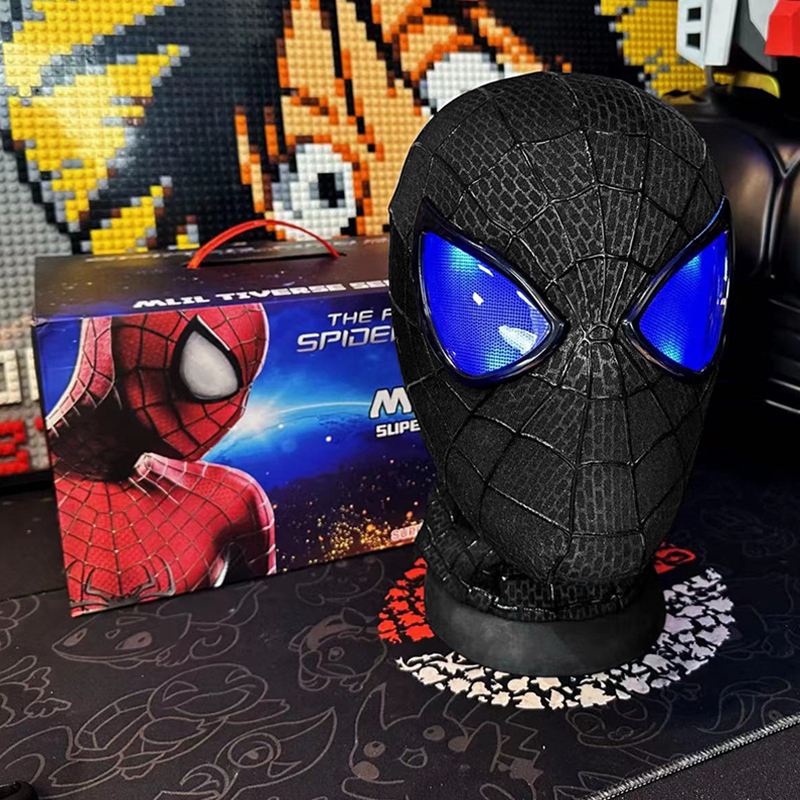 Electric Amazing Spider-Man Headgear Mask with Blinking Eyes and Light-Up Halloween Children's Toy Mask Gift